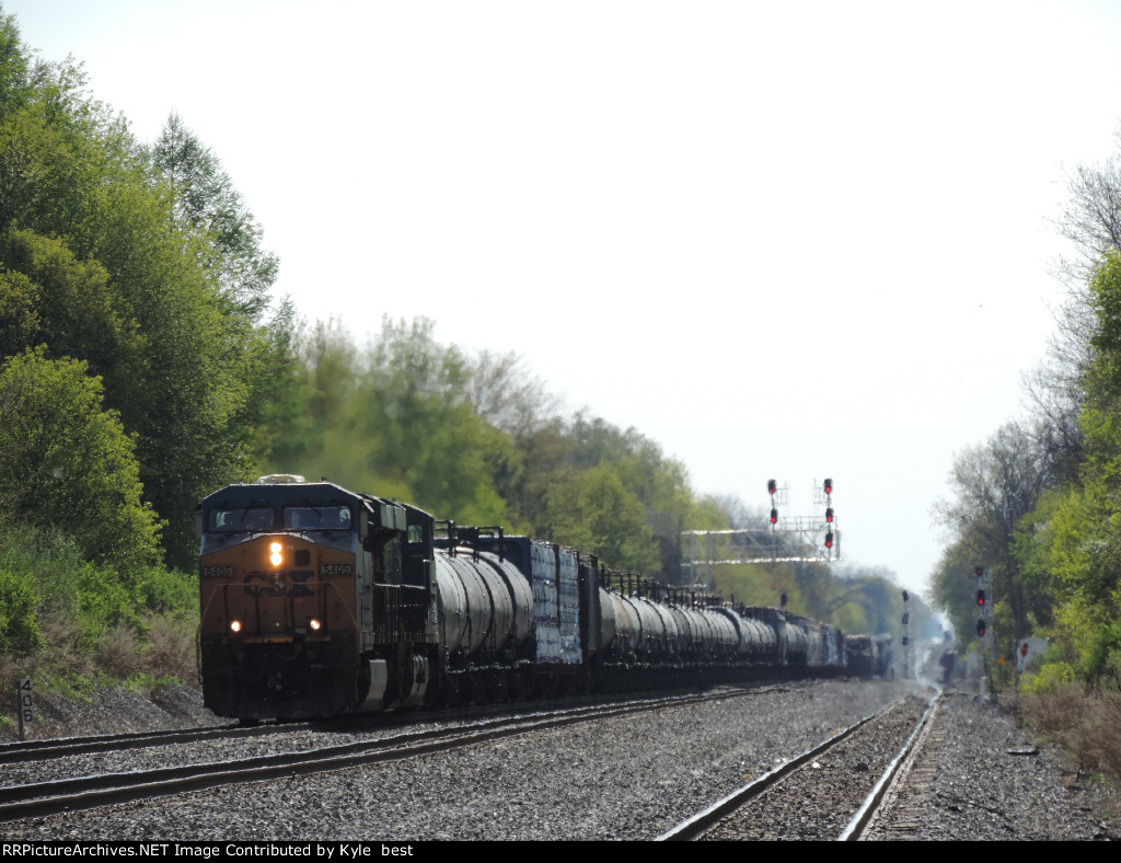 CSX 5405 on M368